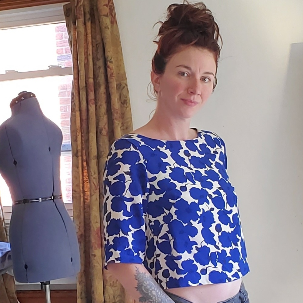 H & M Blue Floral 3/4 Sleeve Crop Top